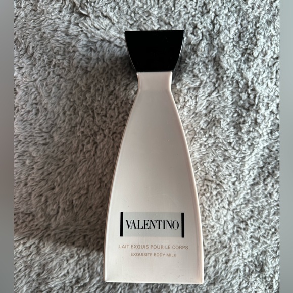 Valentino Exquisite Body Milk - Picture 2 of 5